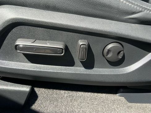 Used 2024 Honda Pilot Touring image 32