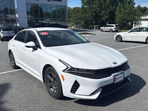 Used 2021 Kia K5 LXS FWD image 1