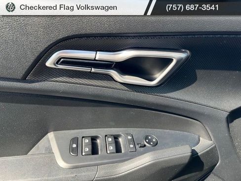 Used 2023 Kia Sportage LX image 14