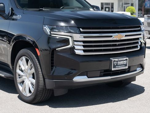 Used 2022 Chevrolet Tahoe High Country w/ Max Trailering Package AWD/4WD image 9