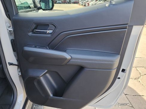 New 2026 GMC Canyon Elevation w/ Convenience Package image 40