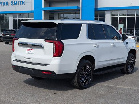 Used 2023 GMC Yukon SLE image 8