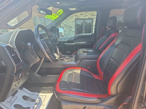Used 2019 Ford F150 Lariat w/ Equipment Group 502A Luxury AWD/4WD image 7
