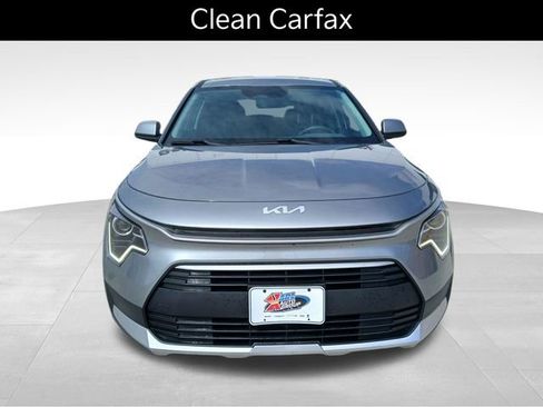 Used 2023 Kia Niro LX FWD image 8