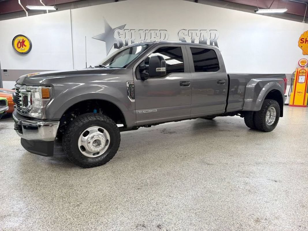 Used 2022 Ford F350 XL w/ STX Appearance Package AWD/4WD image 1