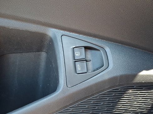 Certified 2021 Volkswagen Jetta SE w/ SE Cold Weather Package FWD image 25