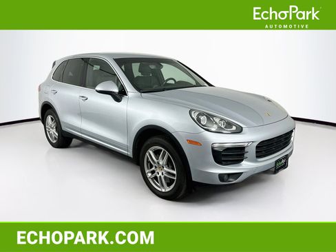 Used 2016 Porsche Cayenne AWD/4WD image 1