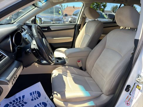 Used 2018 Subaru Outback 2.5i Premium AWD/4WD image 14