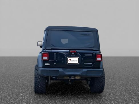 Used 2018 Jeep Wrangler Unlimited Sport S AWD/4WD image 5