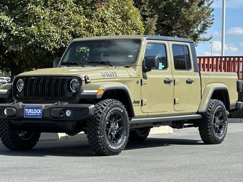 New 2025 Jeep Gladiator Willys image 8