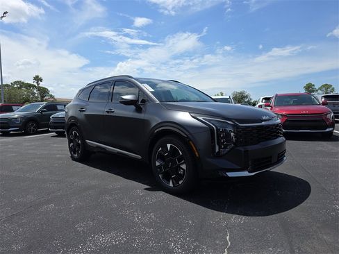 New 2026 Kia Sportage SX image 2