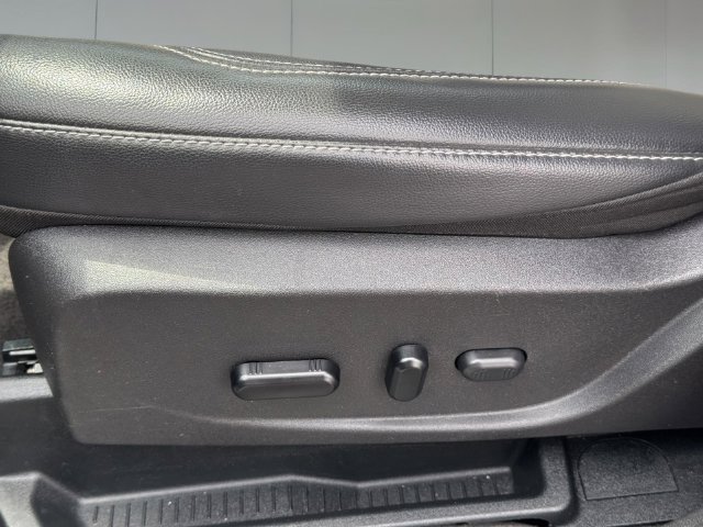 Used 2019 Ford Escape SEL AWD/4WD image 13