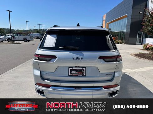 Used 2024 Jeep Grand Cherokee L Overland w/ Advanced Protech Group III AWD/4WD image 21