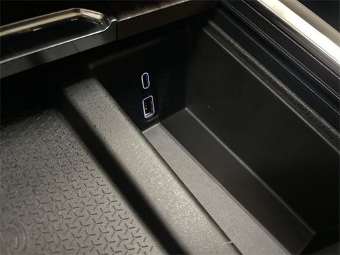 Certified 2026 GMC Acadia Denali Ultimate w/ LPO, Floor Liner Package image 32