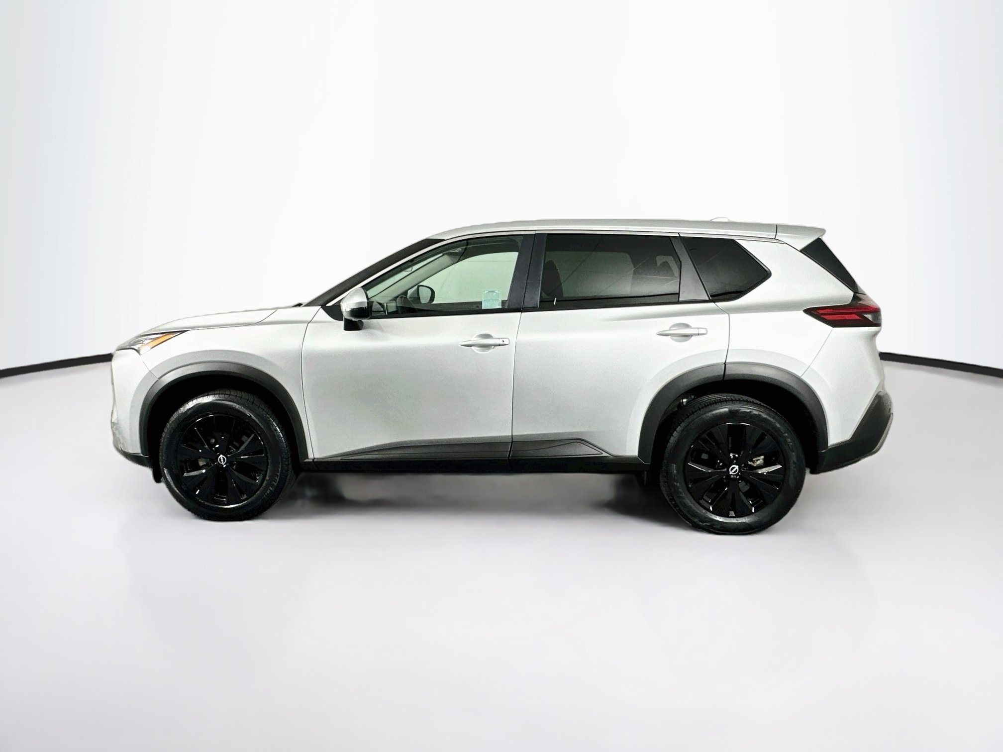 Used 2022 Nissan Rogue SV AWD/4WD image 4