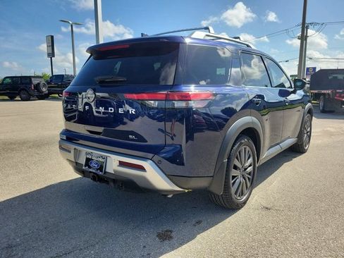 Used 2022 Nissan Pathfinder SL w/ SL Premium Package FWD image 6