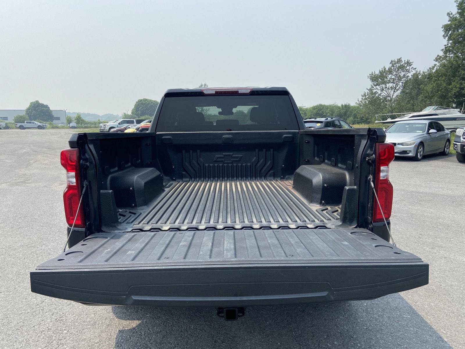 Used 2023 Chevrolet Silverado 1500 RST AWD/4WD image 12