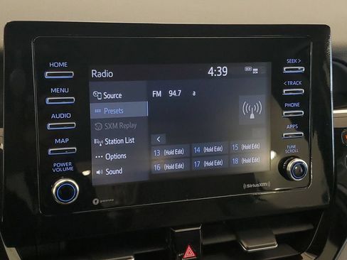 Used 2023 Toyota Camry SE FWD image 19