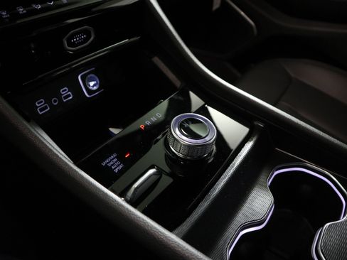 New 2026 Jeep Grand Cherokee L Limited AWD/4WD image 29