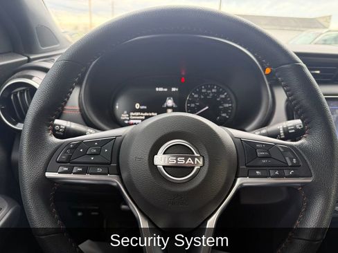Used 2024 Nissan Kicks SR w/ SR Premium Package image 9