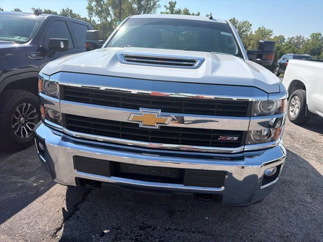 Used 2017 Chevrolet Silverado 2500 LT w/ LT Convenience Package AWD/4WD image 5
