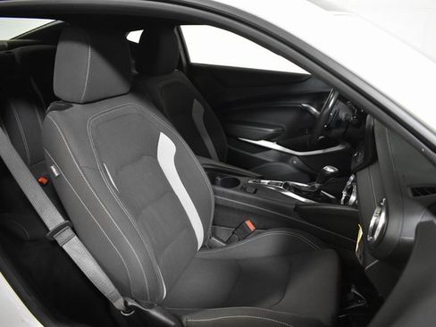 Used 2021 Chevrolet Camaro LT image 30