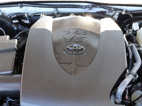Used 2023 Toyota Tacoma SR AWD/4WD image 11