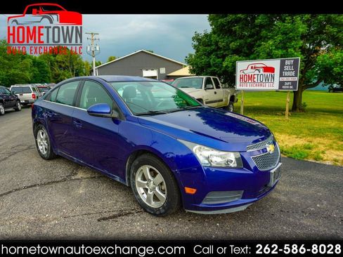 Used 2013 Chevrolet Cruze LT FWD image 1