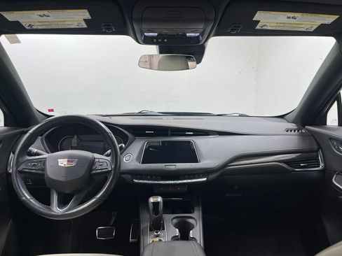 Used 2019 Cadillac XT4 Sport w/ Driver Awareness Package FWD image 8