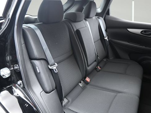 Certified 2021 Nissan Rogue Sport S FWD image 13