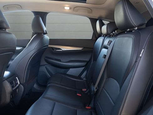 Used 2021 INFINITI QX50 Luxe AWD/4WD image 53
