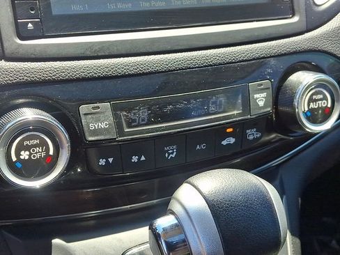 Used 2016 Honda CR-V Touring image 18