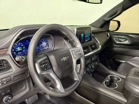 Used 2023 Chevrolet Tahoe Z71 w/ Luxury Package image 15