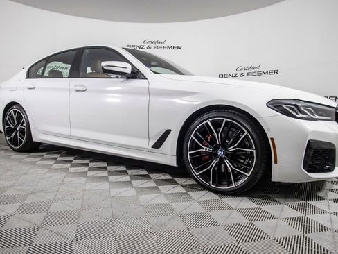 Used 2023 BMW 530i w/ M Sport Package RWD image 2