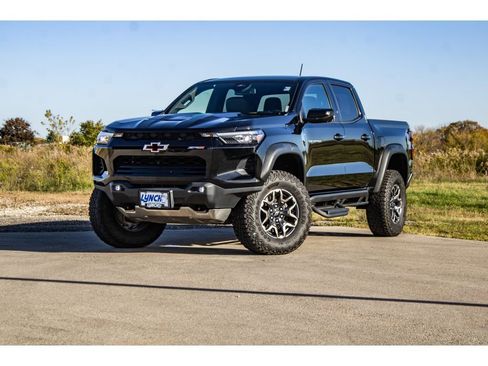 Used 2023 Chevrolet Colorado ZR2 w/ ZR2 Convenience Package III image 44