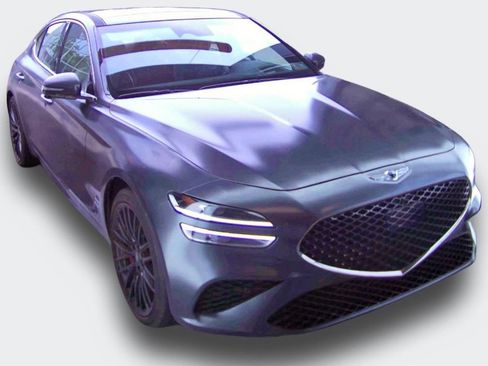 Used 2022 Genesis G70 3.3T Launch Edition AWD/4WD image 2