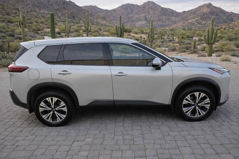 Used 2021 Nissan Rogue SV FWD image 6