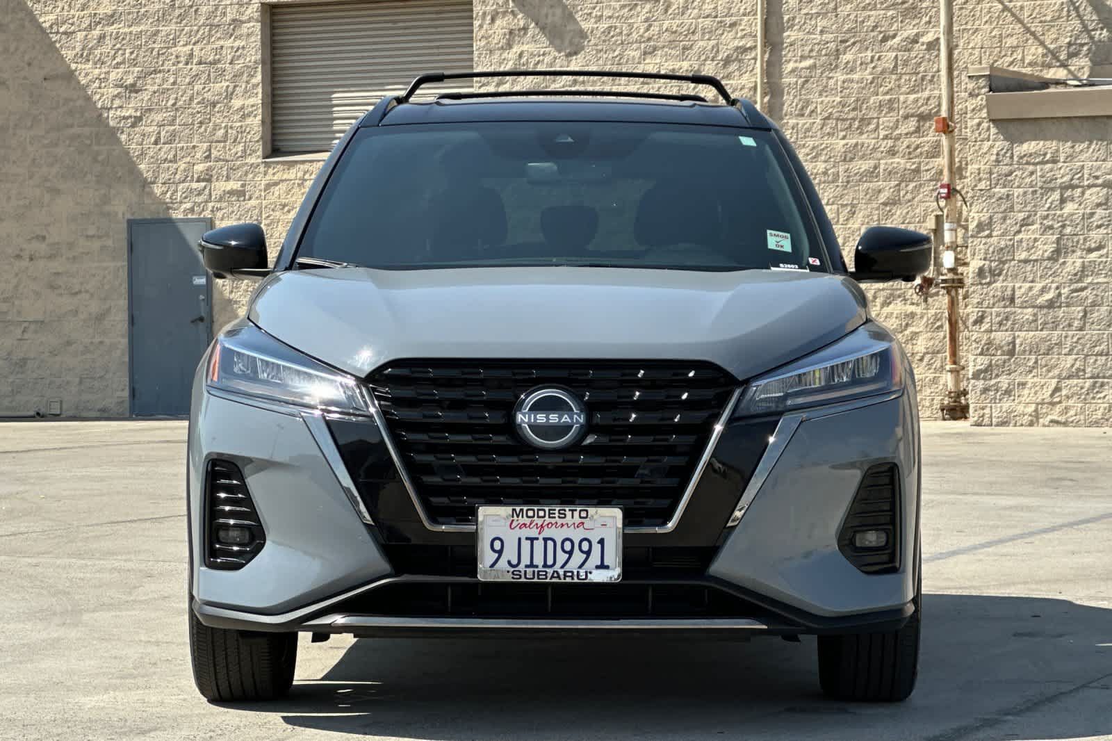 Used 2023 Nissan Kicks SR w/ Interior Electronics Package FWD image 8