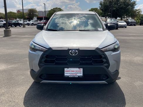 New 2026 Toyota Corolla Cross L image 2