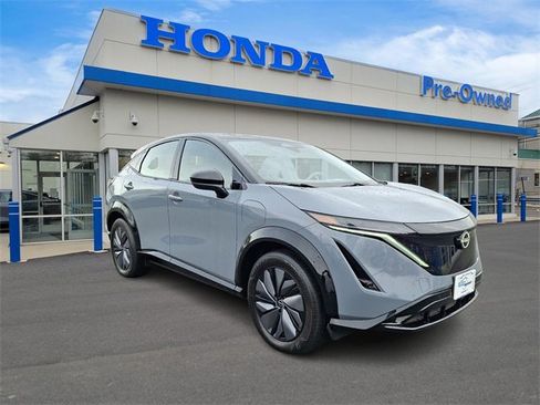 Used 2024 Nissan Ariya AWD image 3