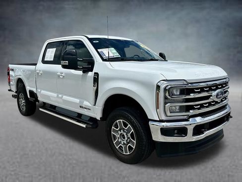 Used 2026 Ford F250 Lariat AWD/4WD image 3