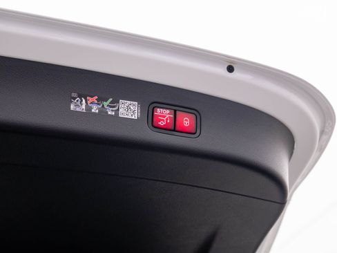 New 2026 Mercedes-Benz GLC 300 4MATIC image 32