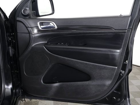 Used 2021 Jeep Grand Cherokee Limited X image 26