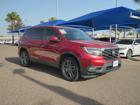 Used 2023 Honda Passport EX-L image 3