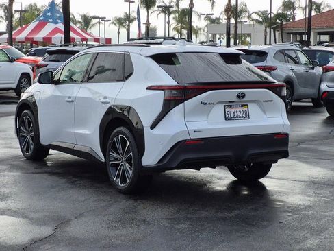 Used 2024 Toyota bZ4X Limited image 8