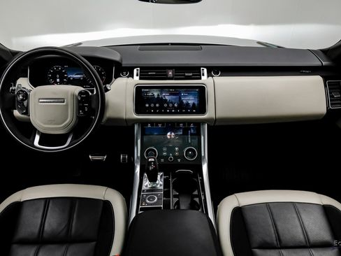 Used 2021 Land Rover Range Rover Sport HST image 32