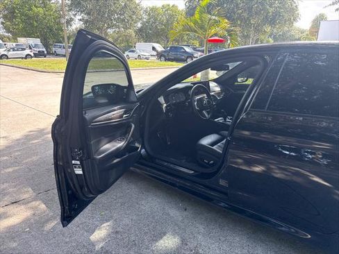 Used 2021 BMW 530i w/ M Sport Package RWD image 12