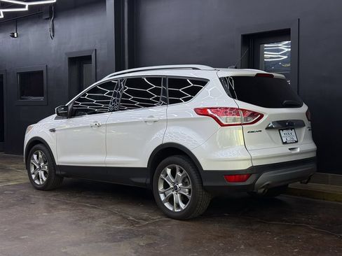 Used 2016 Ford Escape Titanium FWD image 7