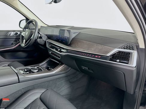 Certified 2023 BMW X7 xDrive40i w/ Premium Package AWD/4WD image 31