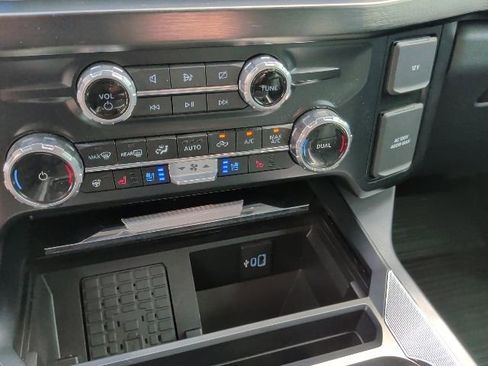 Certified 2023 Ford F350 Lariat w/ Lariat Ultimate Package AWD/4WD image 27